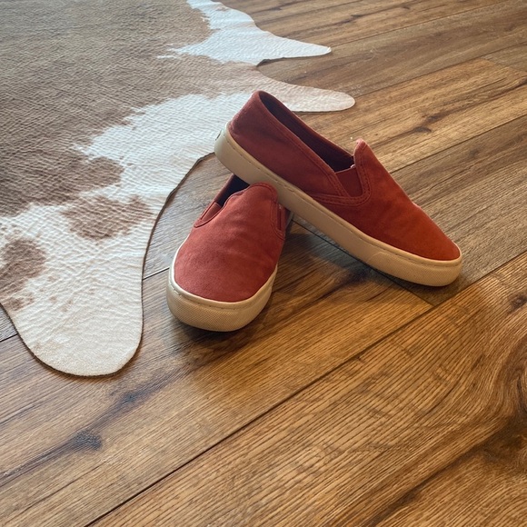 Tory Burch Jesse Slip-On Sneakers in a reddish-brown suede - Picture 1 of 8